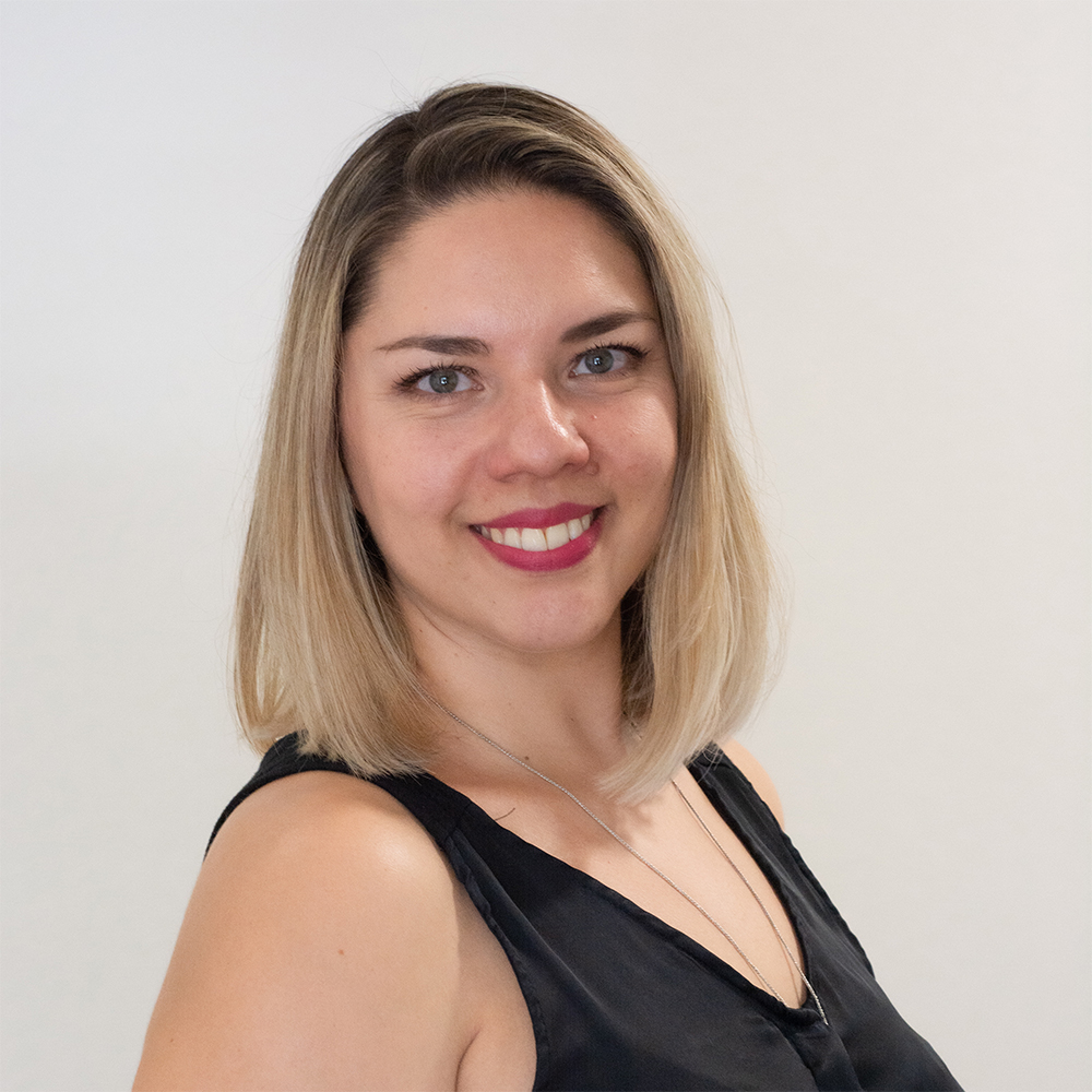 María Elena Águila